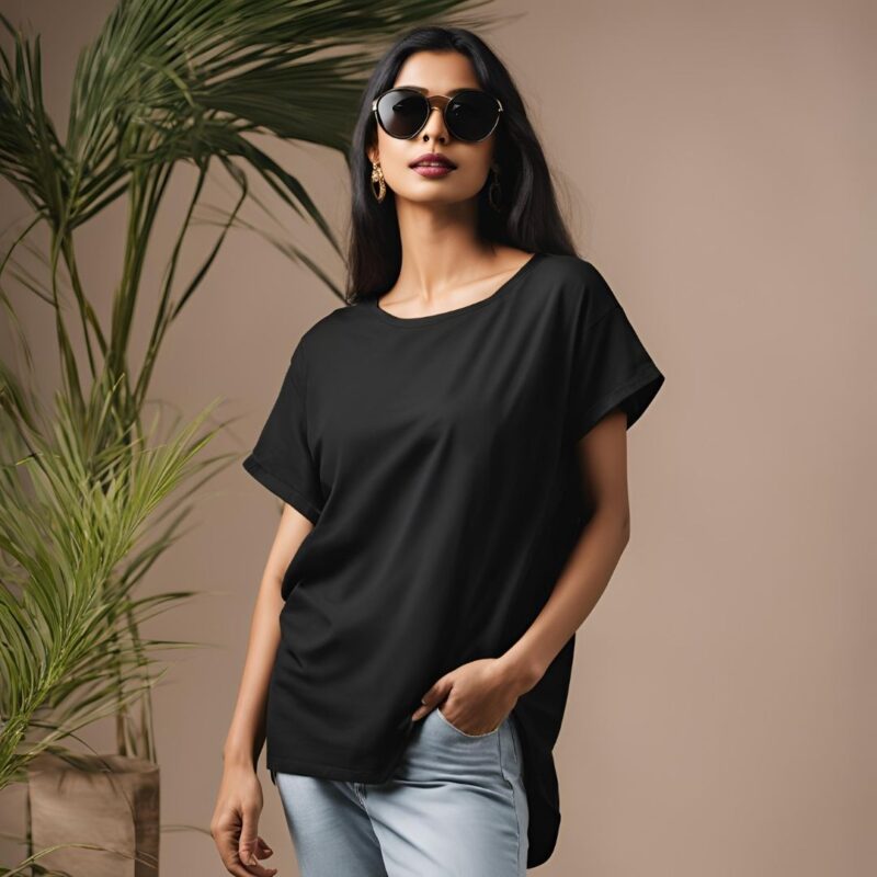 Black solid oversized tshirt for woman